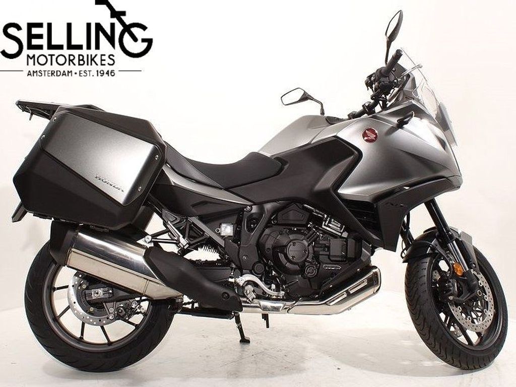  NT 1100 DCT