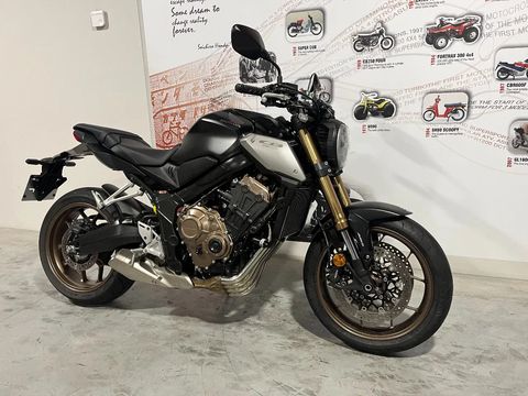  CB650R neo-retro naked in nieuwstaat