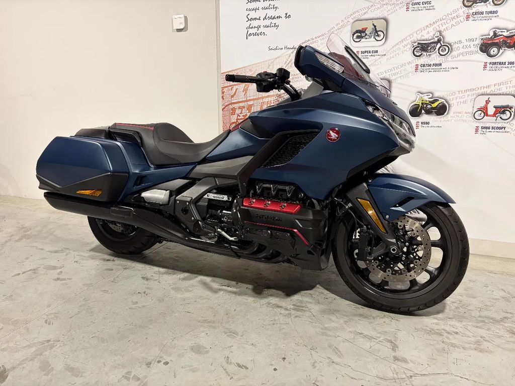  GL1800 Goldwing Bagger DCT in topconditie