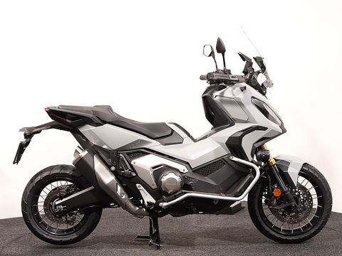  X-ADV 750