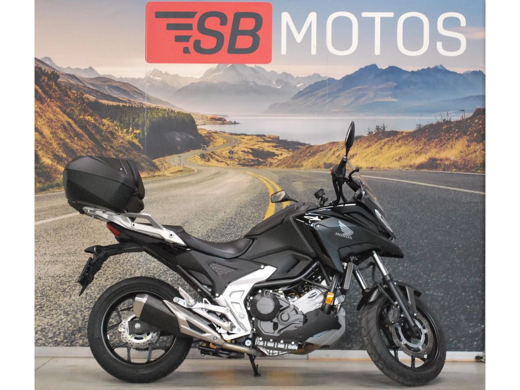  XL 750 Transalp in nieuwstaat met rally pack