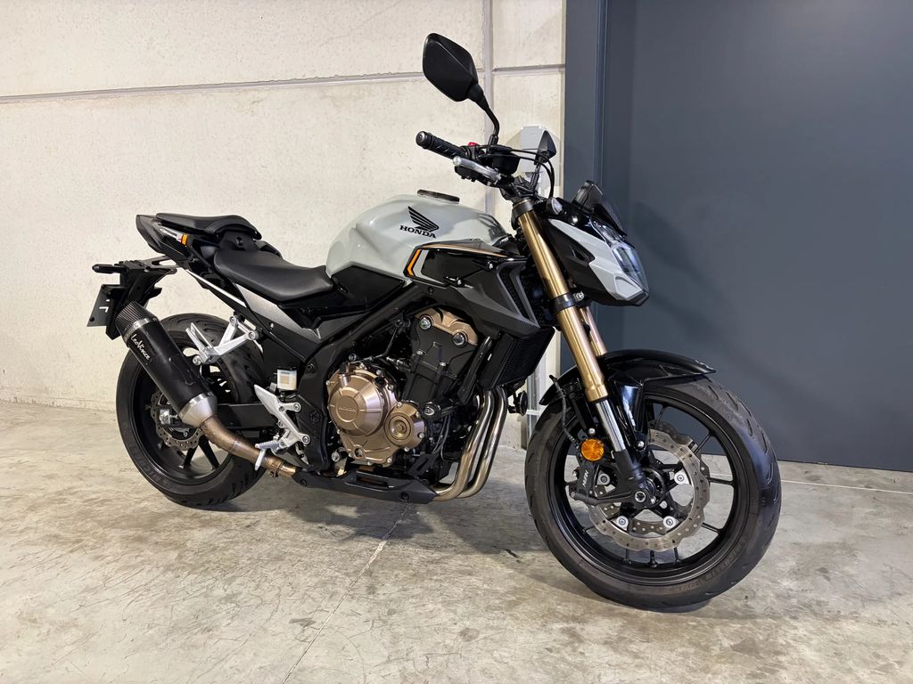  CB500F met verlagingskit in prachtstaat