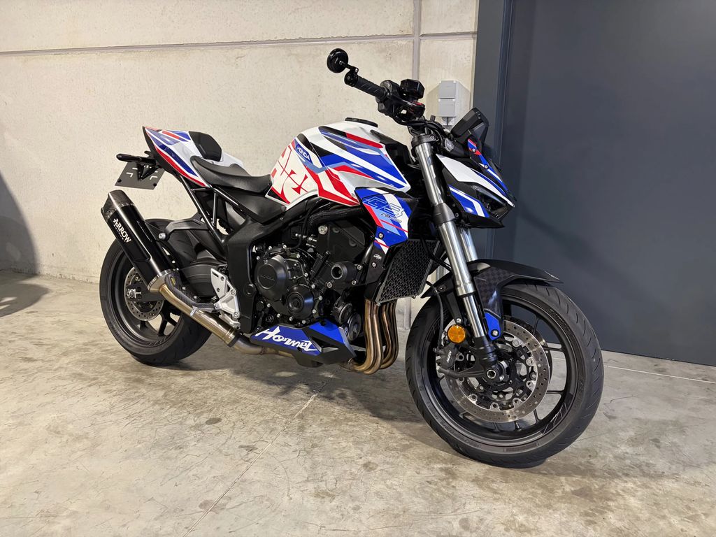  CB1000 Hornet bomvol opties