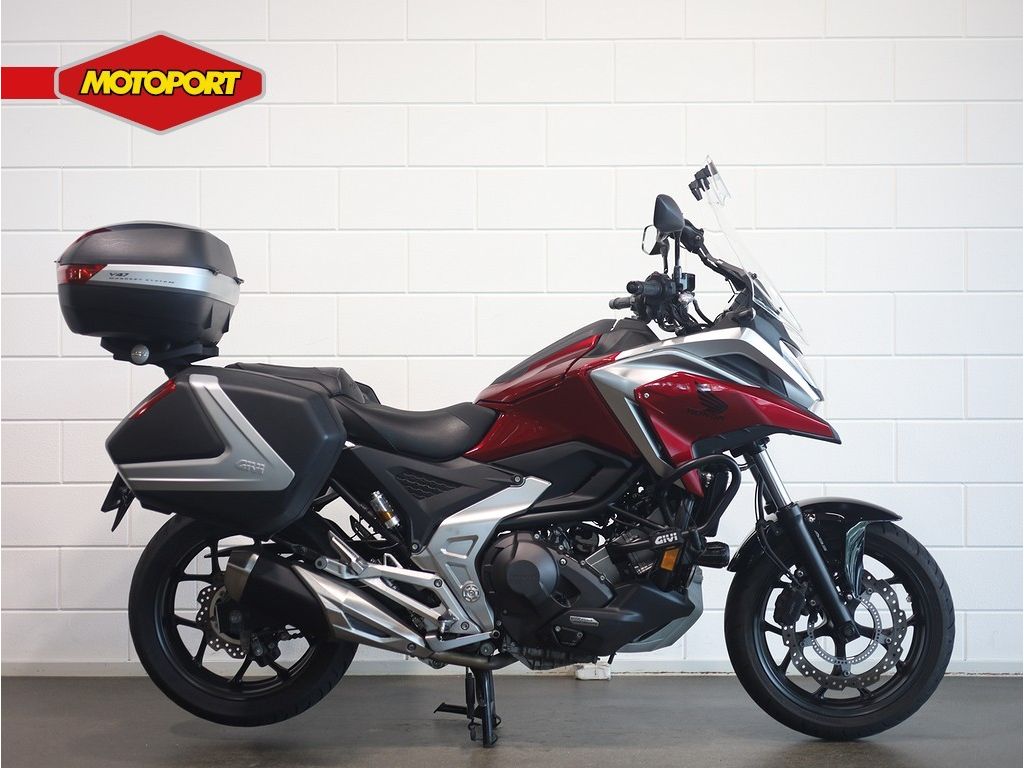  NC 750 X DCT