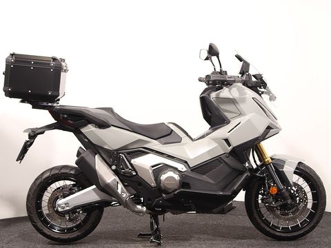  X-ADV 750