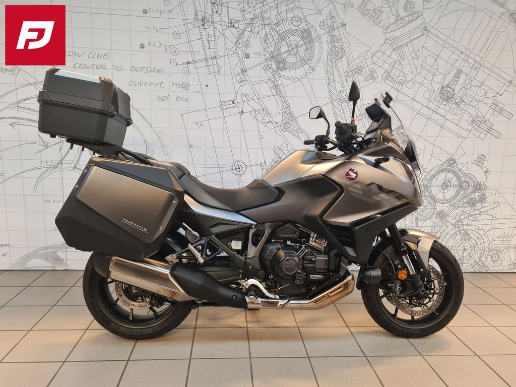  NT 1100 DCT