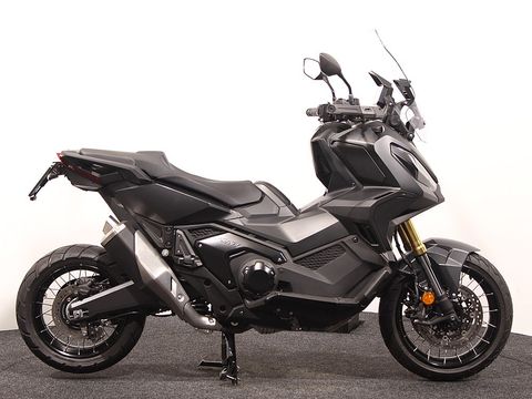  X-ADV 750