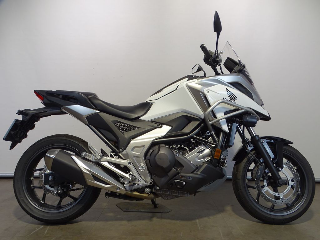  NC 750 X DCT