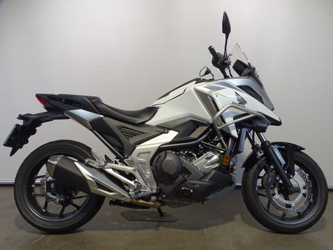 NC 750 X DCT