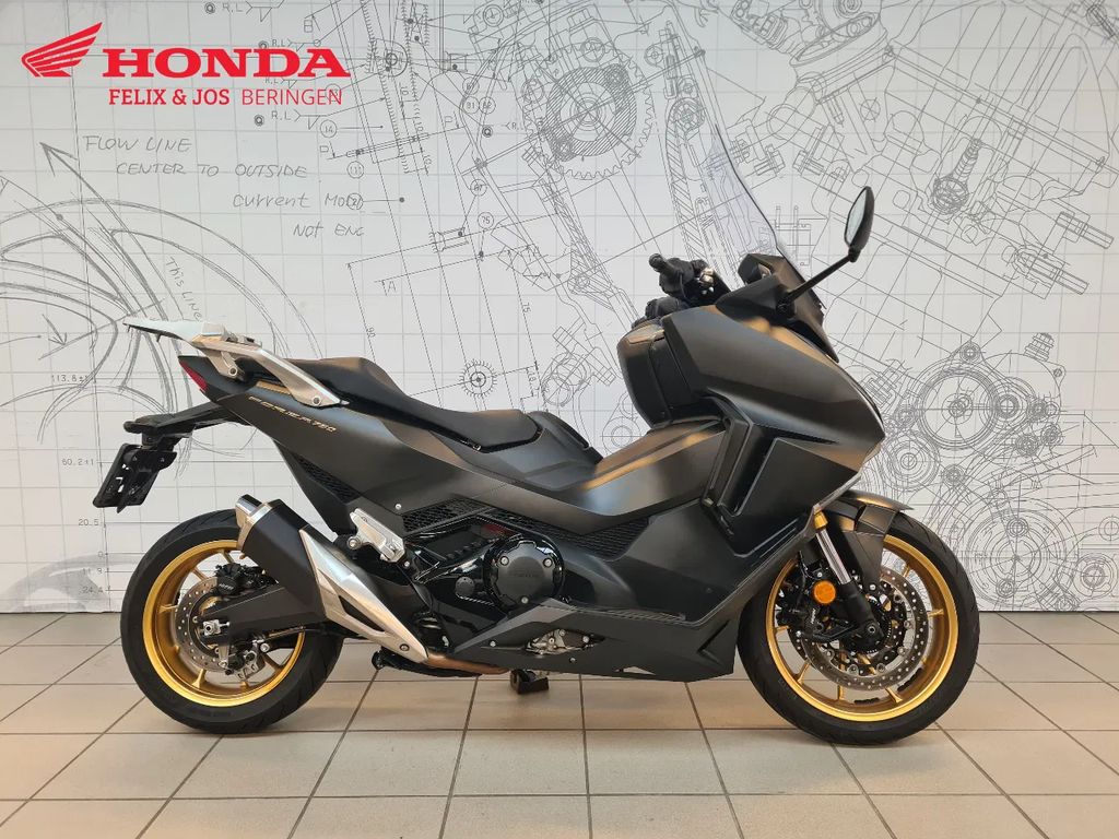  NSS 750 Forza