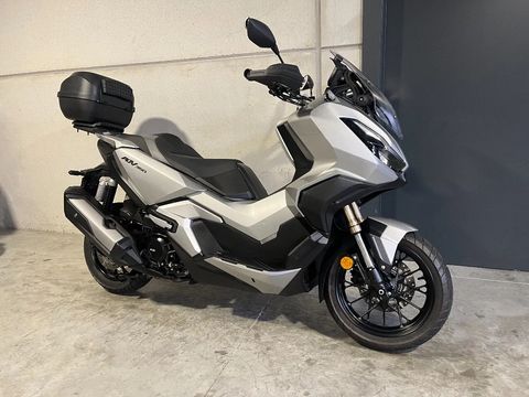  ADV350 met topcase