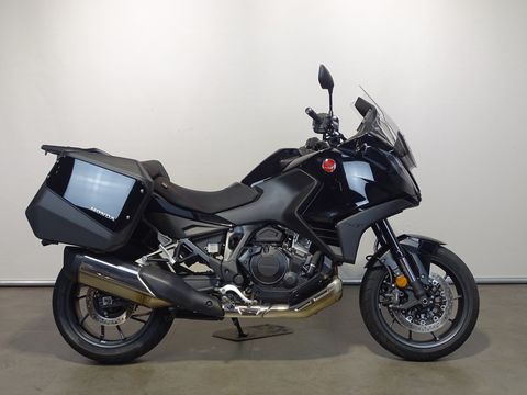  NT 1100