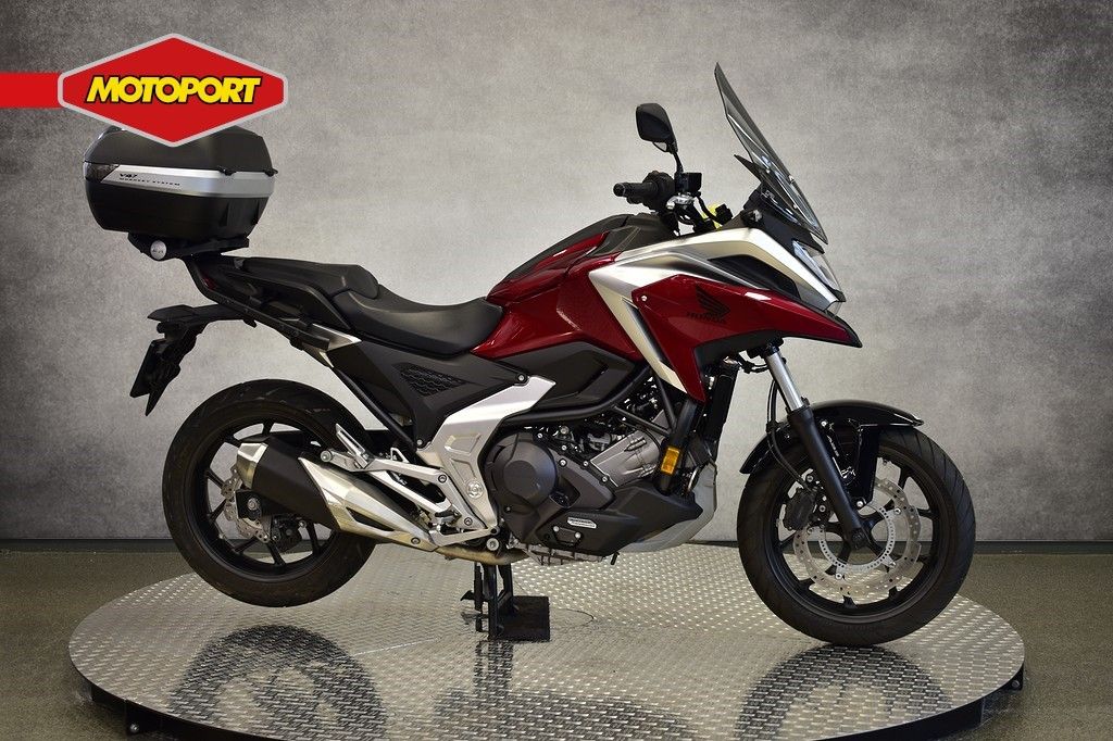  NC 750 X DCT