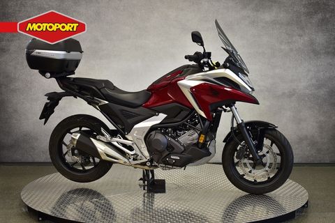  NC 750 X DCT