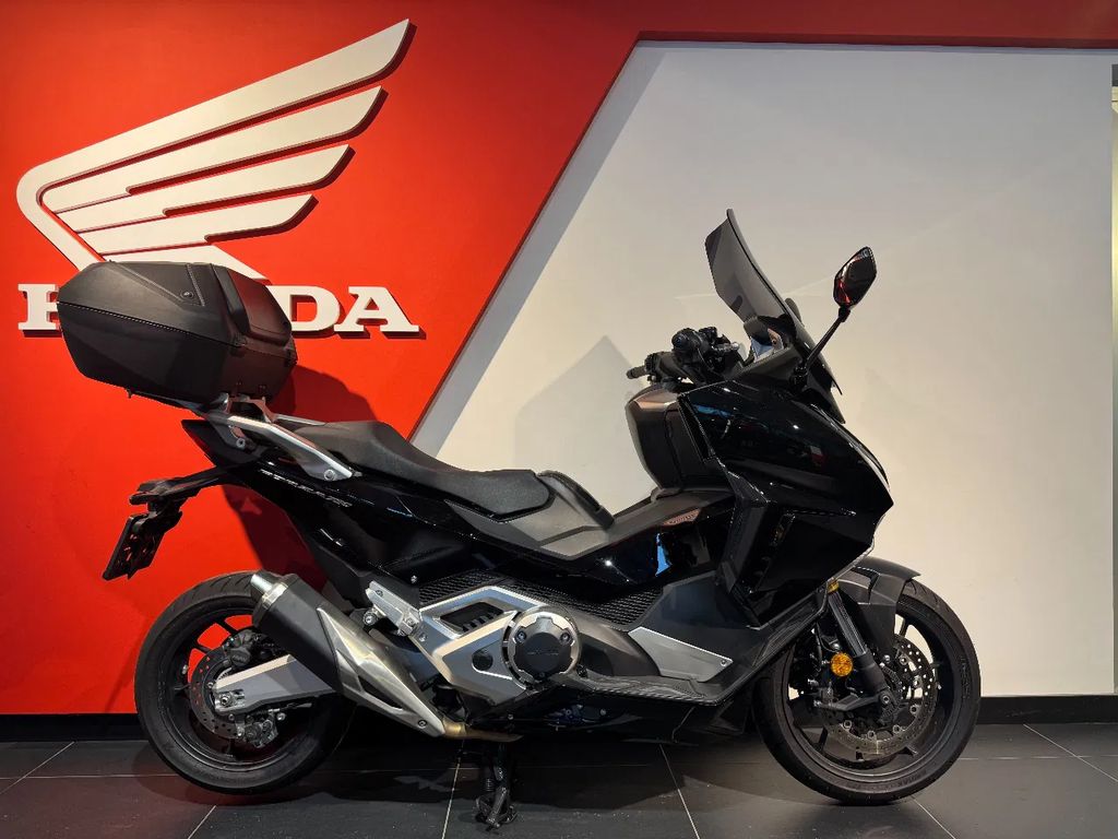  Forza 750 NSS750