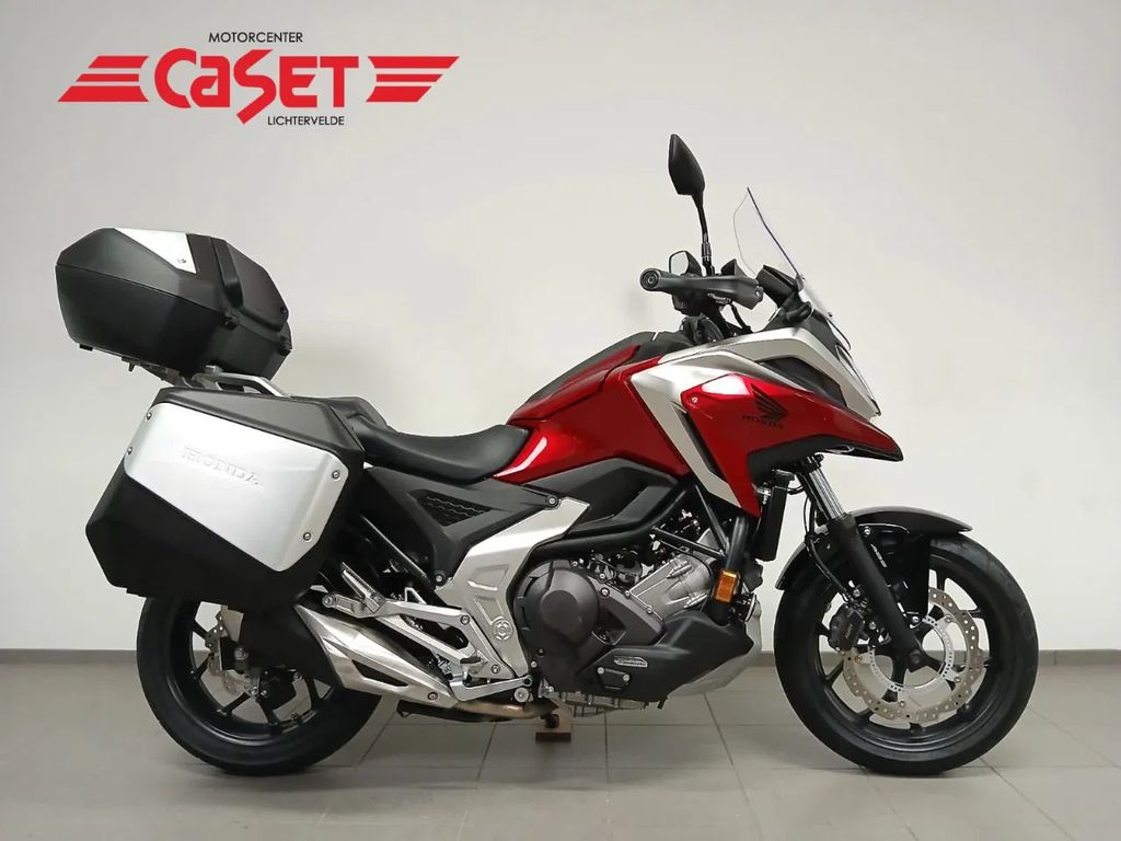  NC 750 X DCT