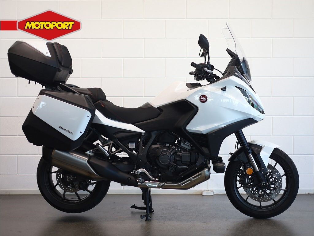  NT 1100 DCT