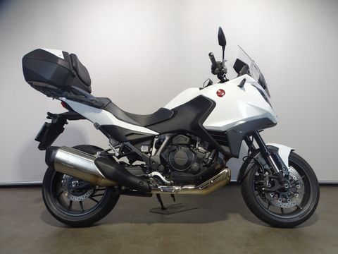  NT 1100