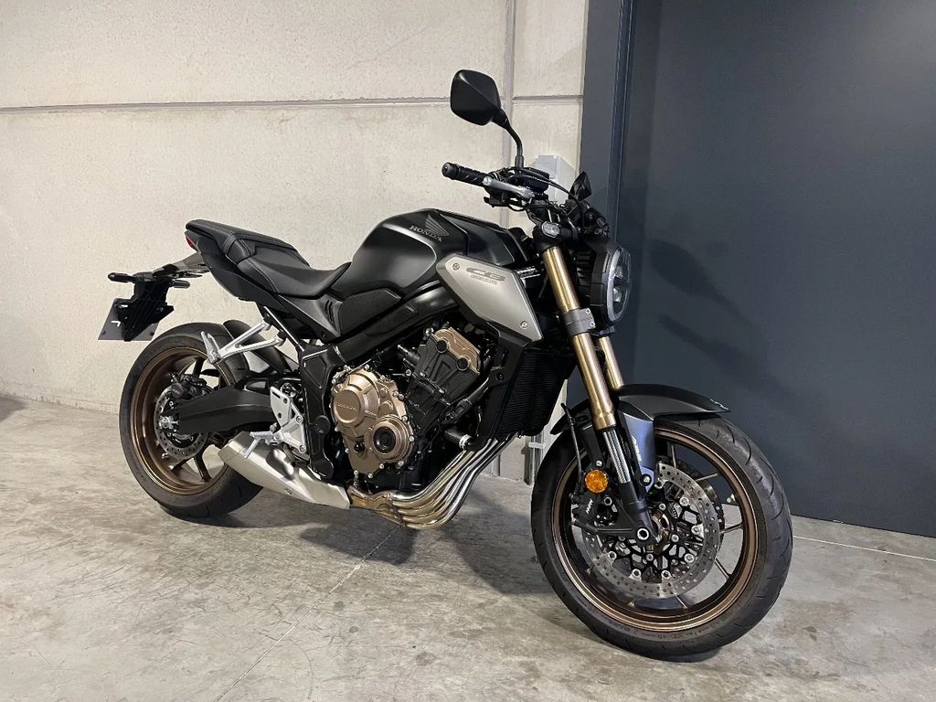  CB650R neo-retro naked in topstaat met quikshifter