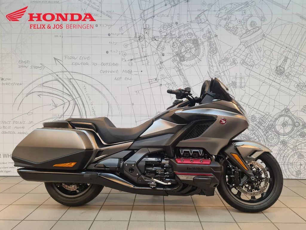  GL1800B Dct Goldwing Bagger