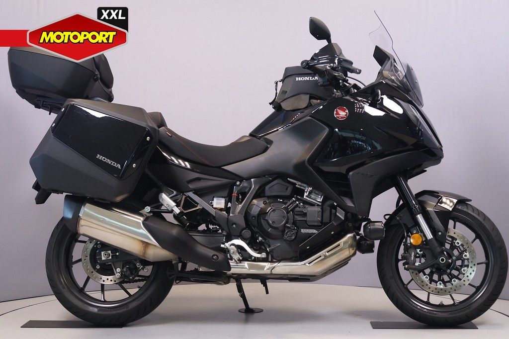  NT 1100 DCT