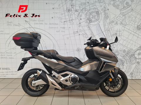  NSS 750 Forza