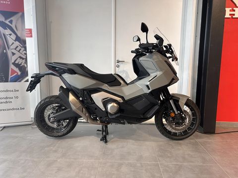  XADV 750