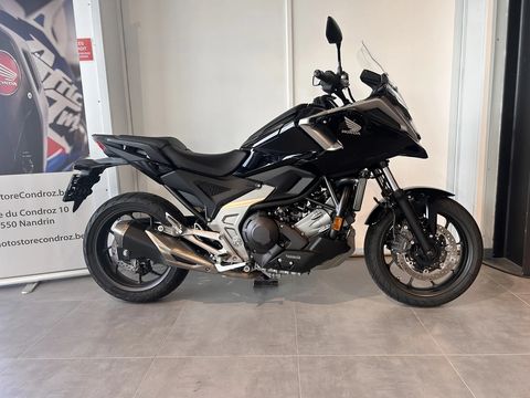  NC750 X DCT